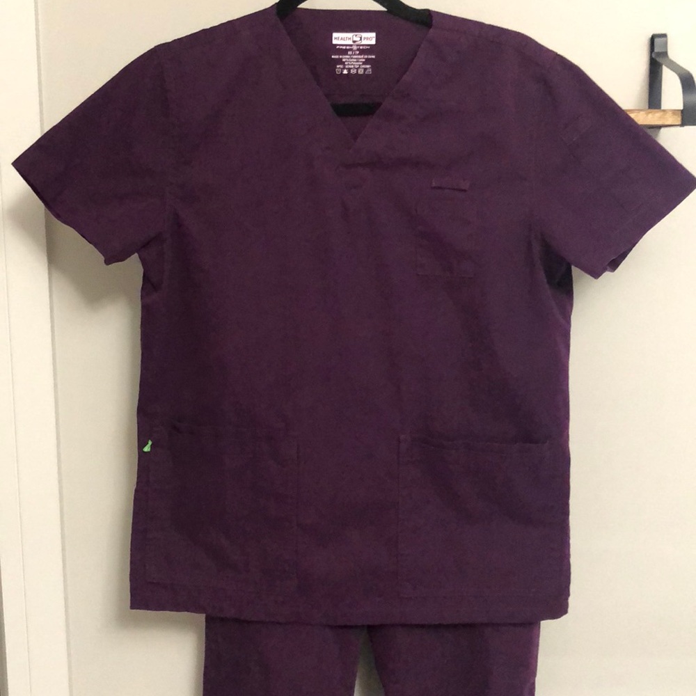 Health Pro Fresh Tech Scrub Set 💜